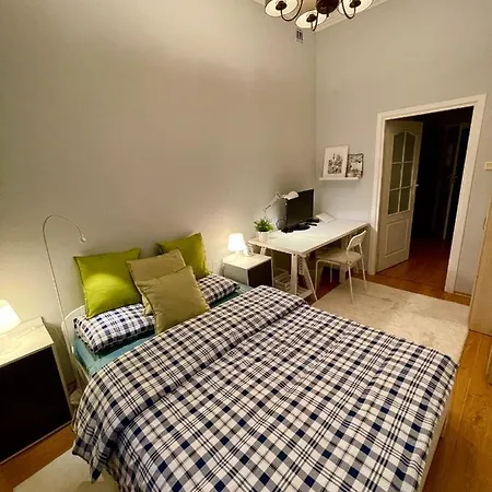 Royal 2 Old Town Fast Wifi Netflix Hbo Appletv+ Apartment Warsaw Exterior photo