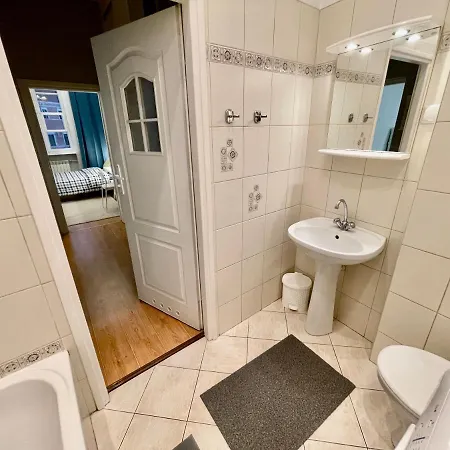 Royal 2 Old Town Fast Wifi Netflix Hbo Appletv+ Apartment Warsaw Exterior photo
